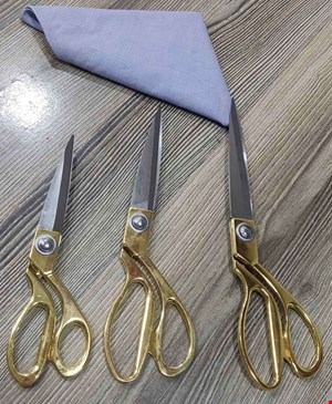 قیچی خیاطی دسته طلایی